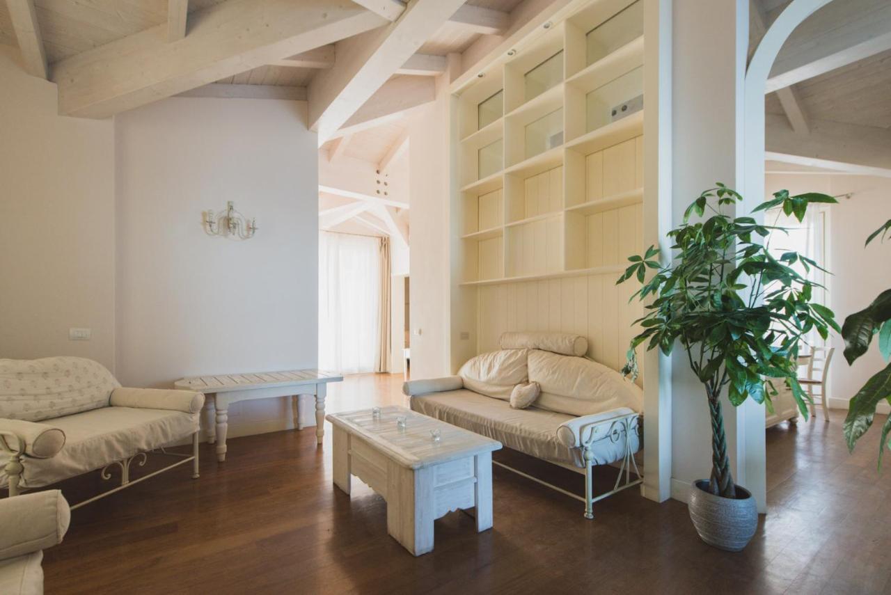 Villa Lilla Sulla Spiaggia Di San Vincenzo Luxury 外观 照片