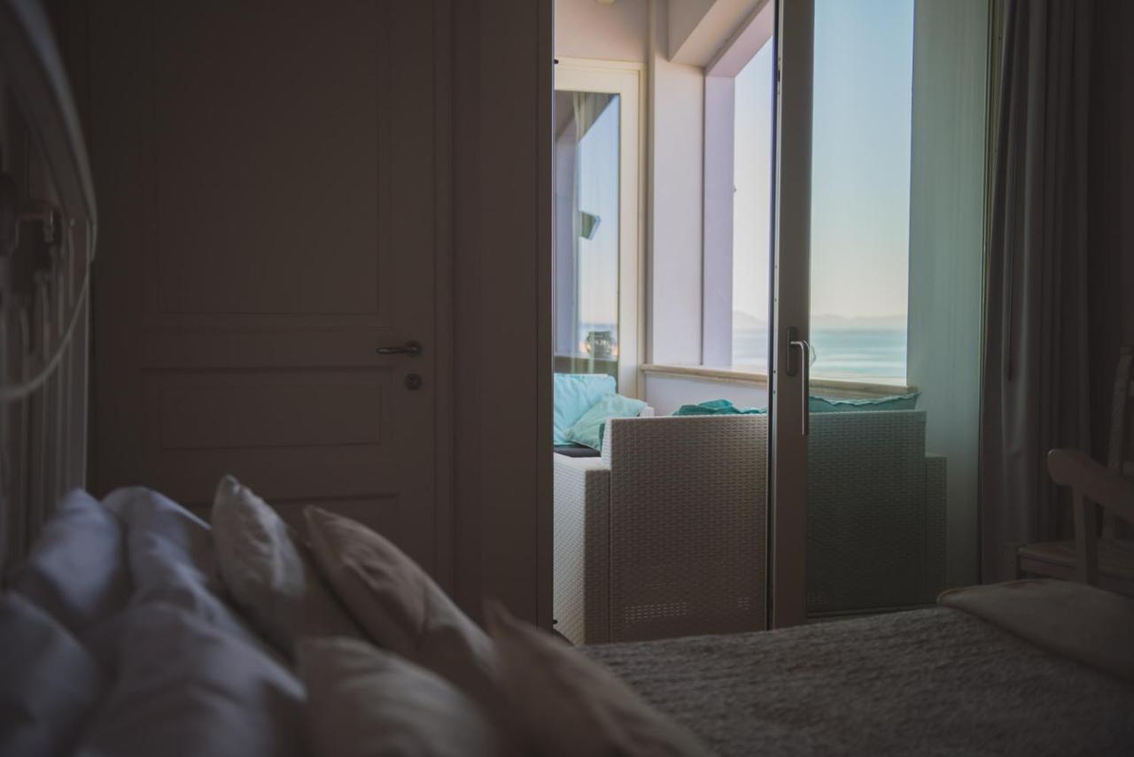 Villa Lilla Sulla Spiaggia Di San Vincenzo Luxury 外观 照片