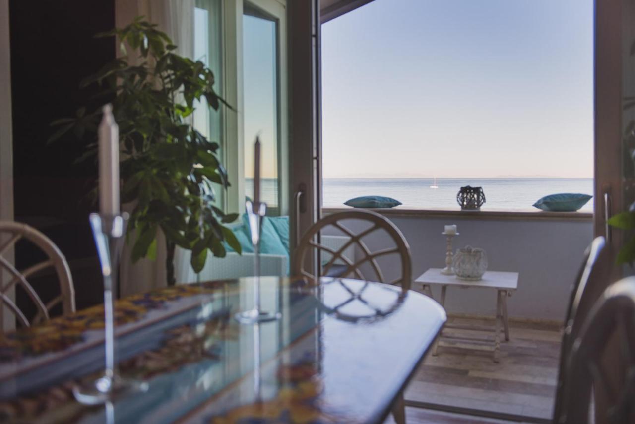 Villa Lilla Sulla Spiaggia Di San Vincenzo Luxury 外观 照片